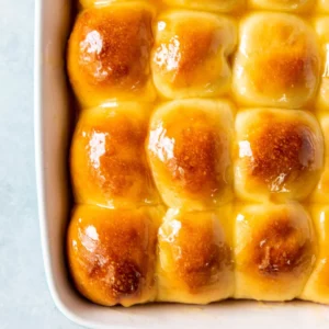 Yeast Rolls - Feeds 12